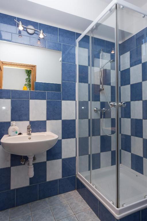 Paratlan Apartmanhaz Szilvásvárad الغرفة الصورة